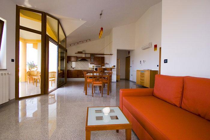 Apartments Ana Wellness L โรวีน ภายนอก รูปภาพ
